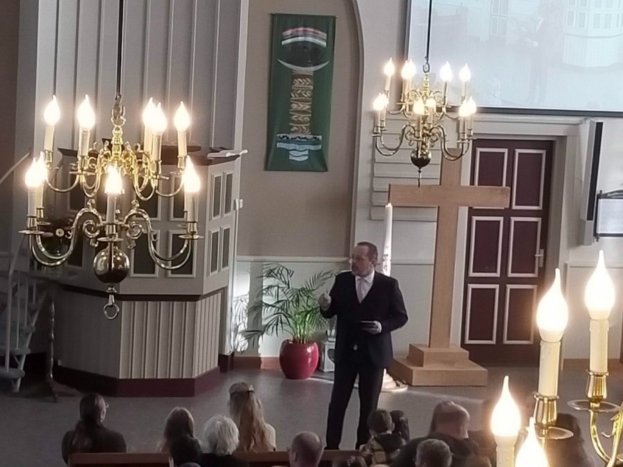 Kerk en schooldienst